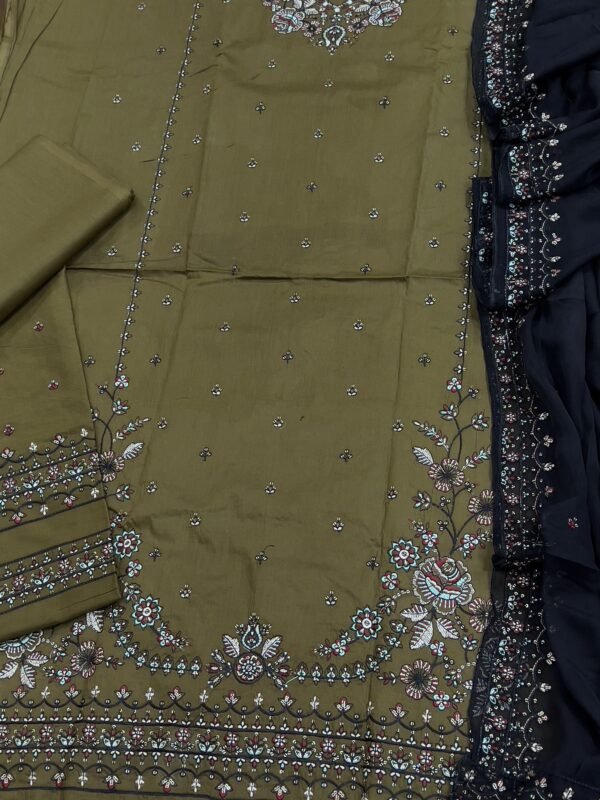 Elegant 3-Piece Embroidered Lawn Suit – Mehandi Color